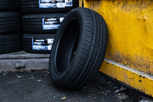 фото протектора и шины PREMIO ARZERO Шина Arivo PREMIO ARZERO 195/55 R15 85V